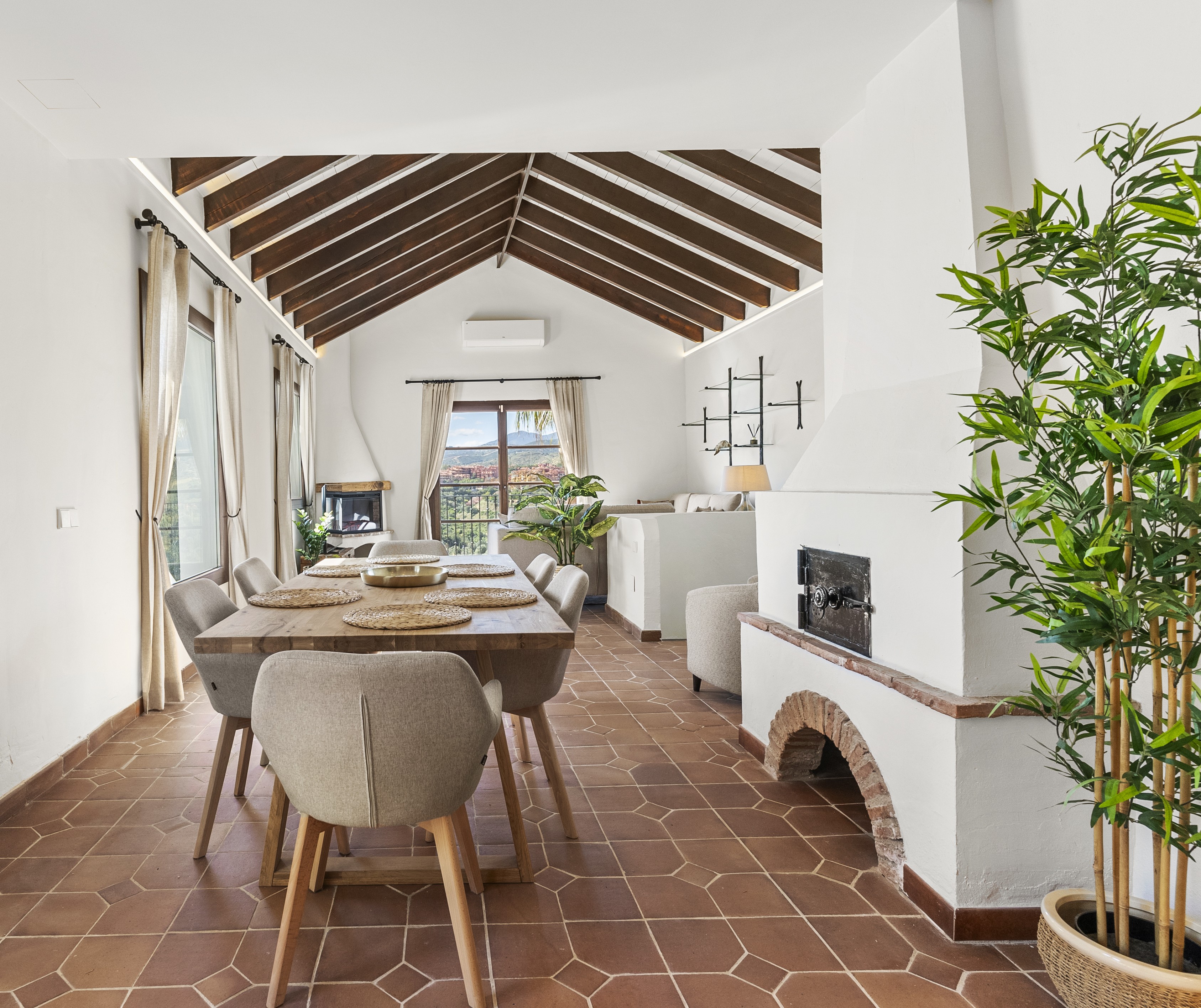 Casa Patricia interior and exterior view 1