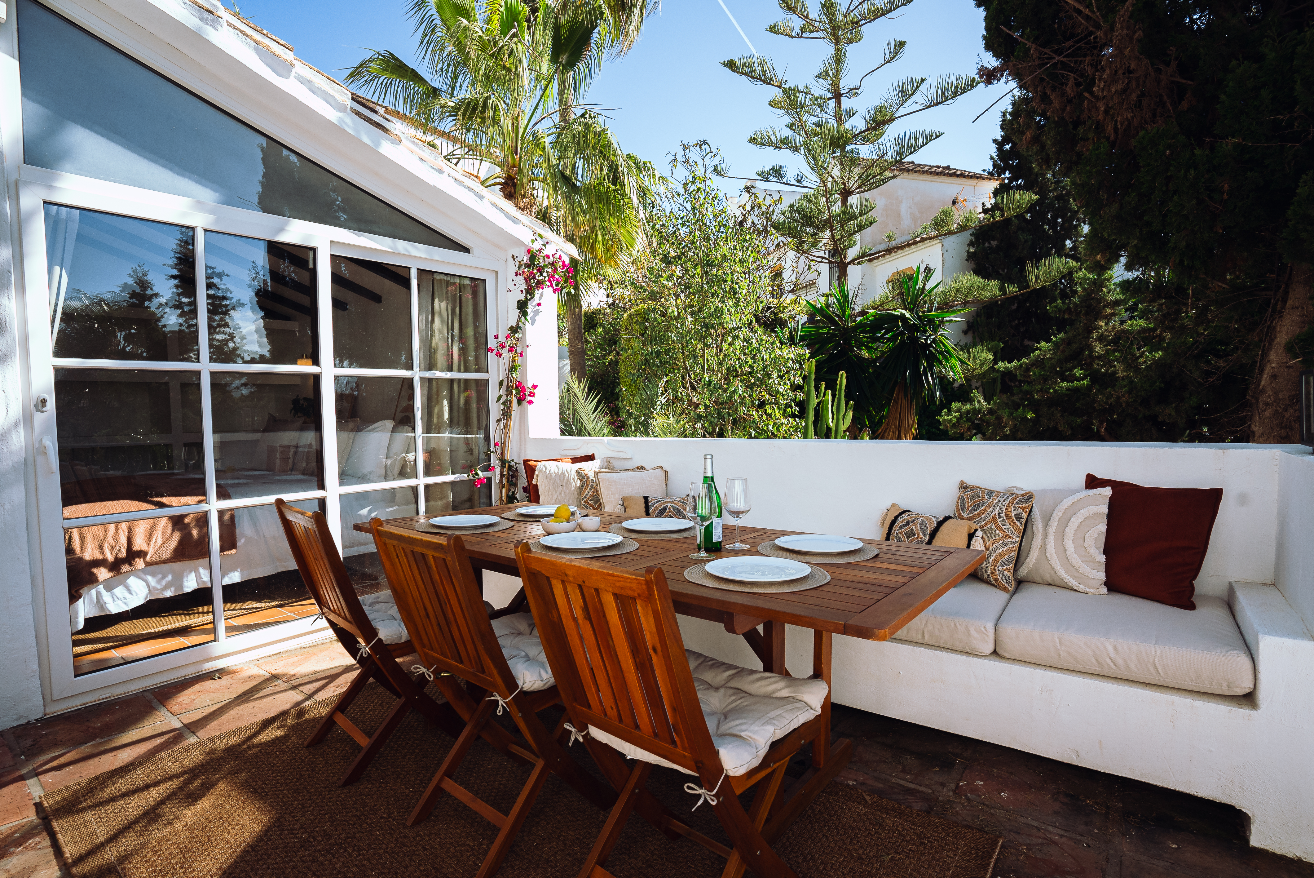 Casa Patricia interior and exterior view 10