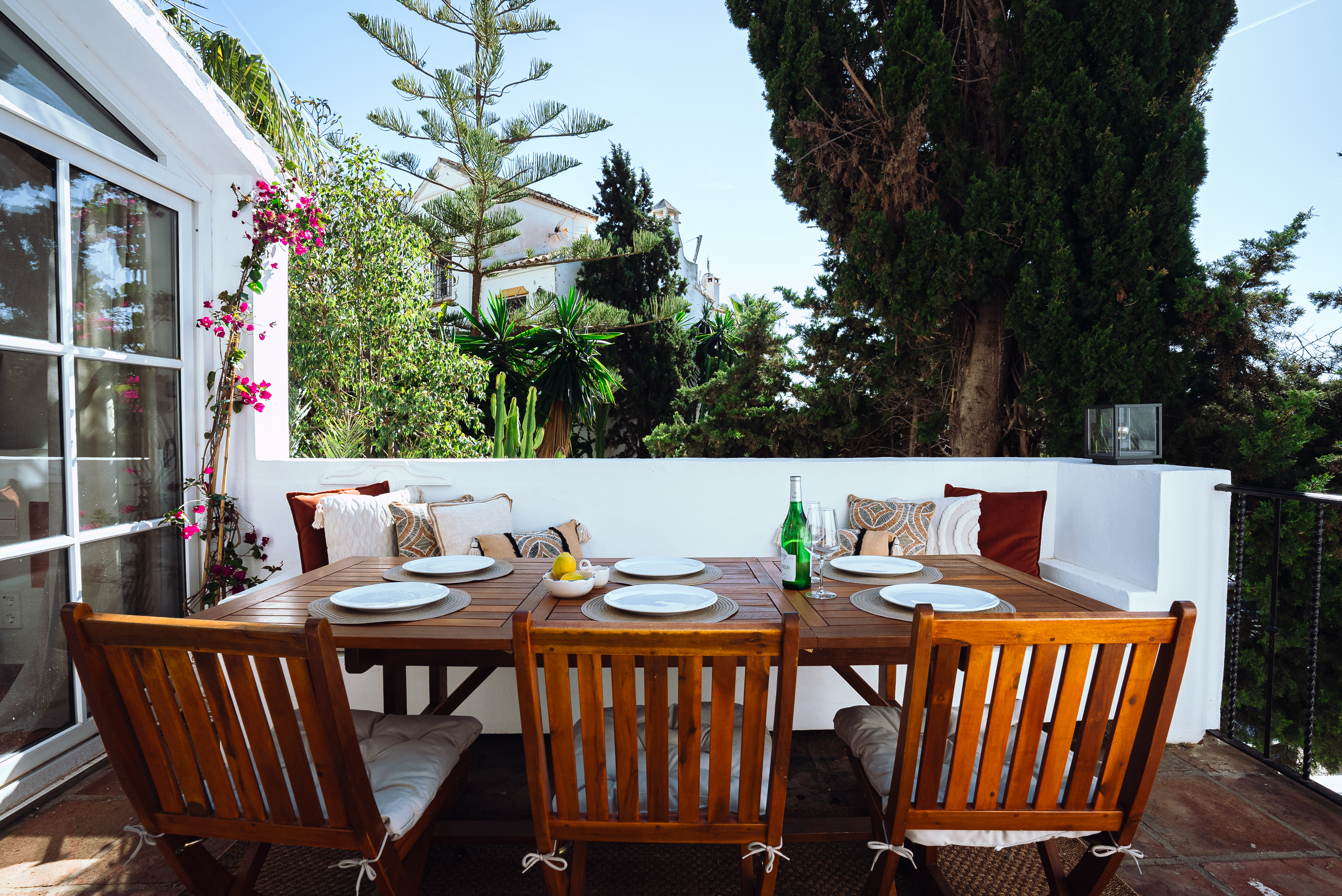 Casa Patricia interior and exterior view 8