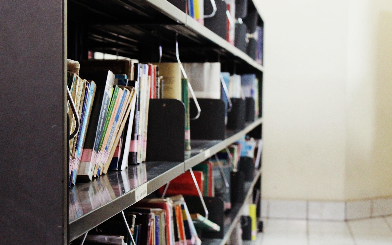 Library & Laboratory