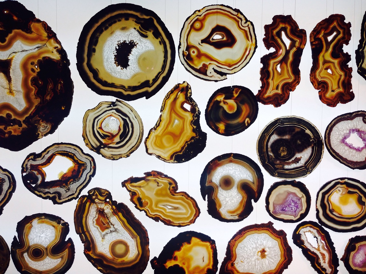 AGATE COLLECTION