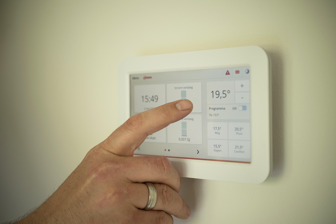 Smart home tablet control