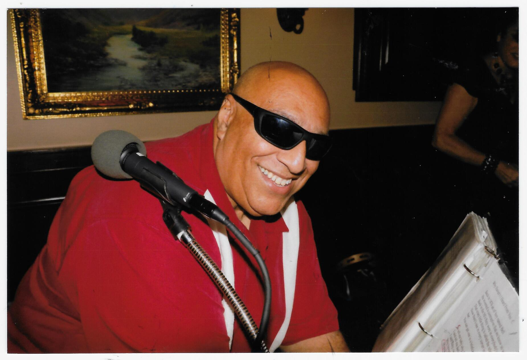 Samuel Lozada Performing 1