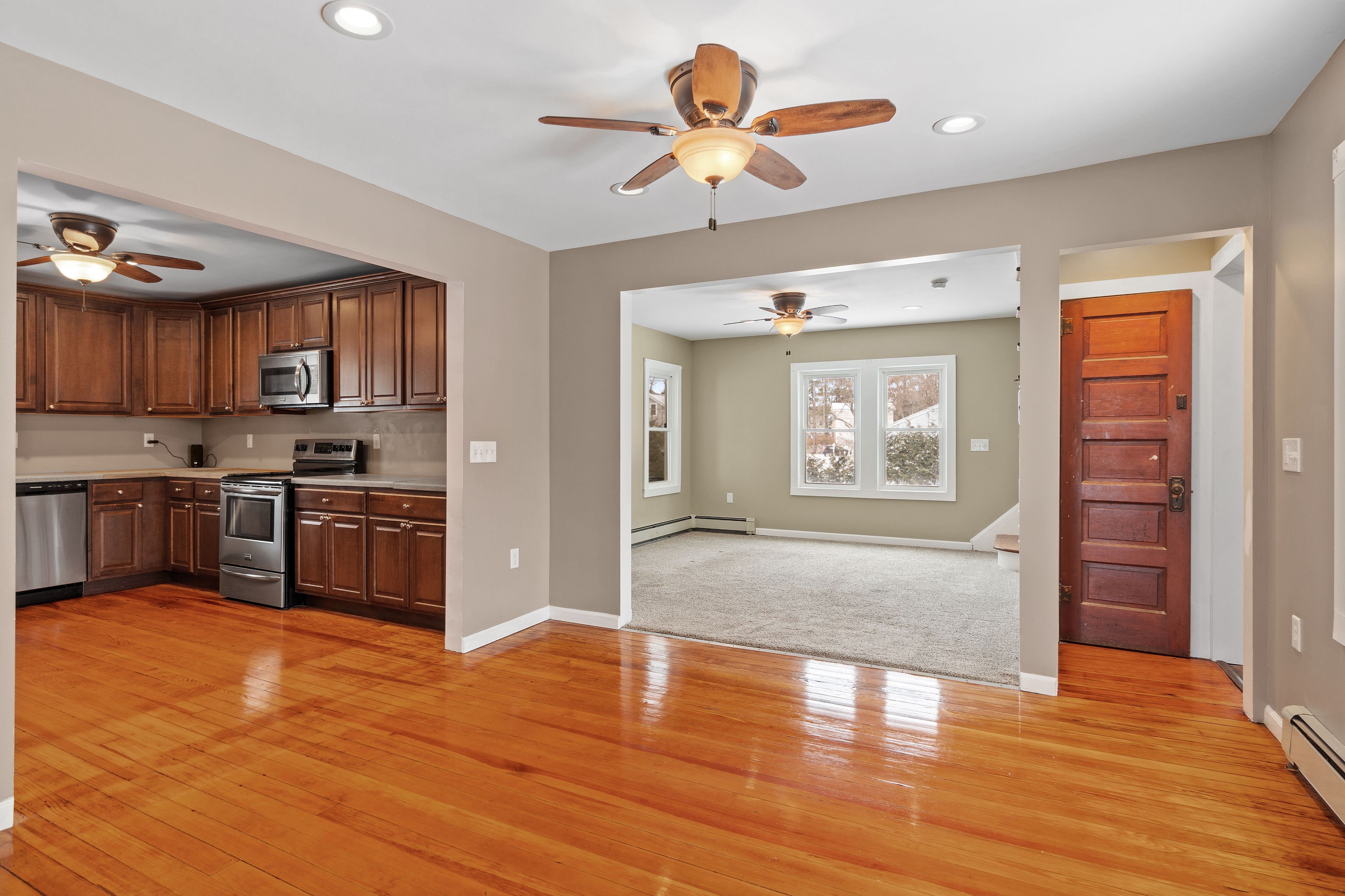 Open floor plan with kitchen and living area