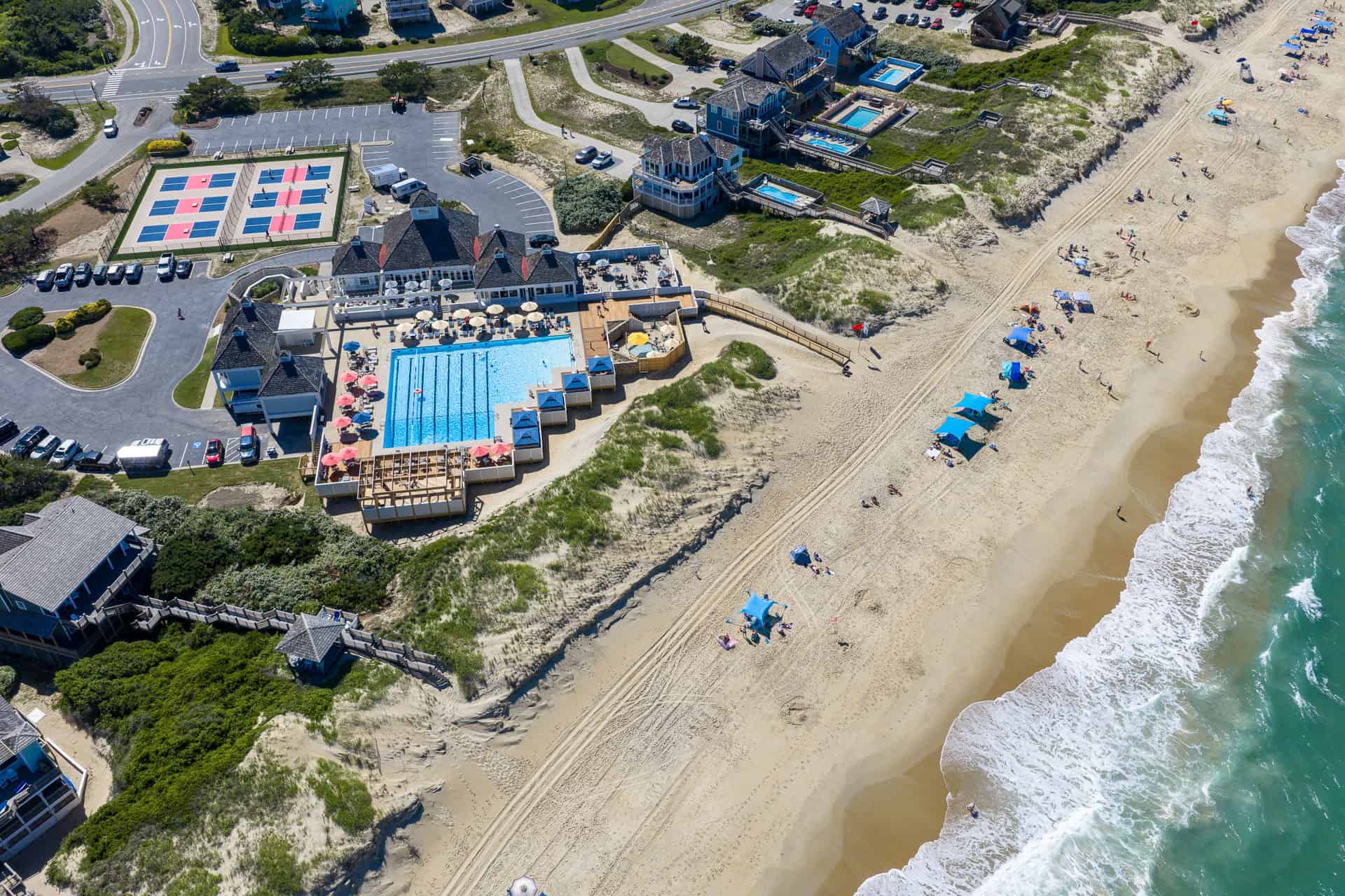 Pool and Dining Aerial