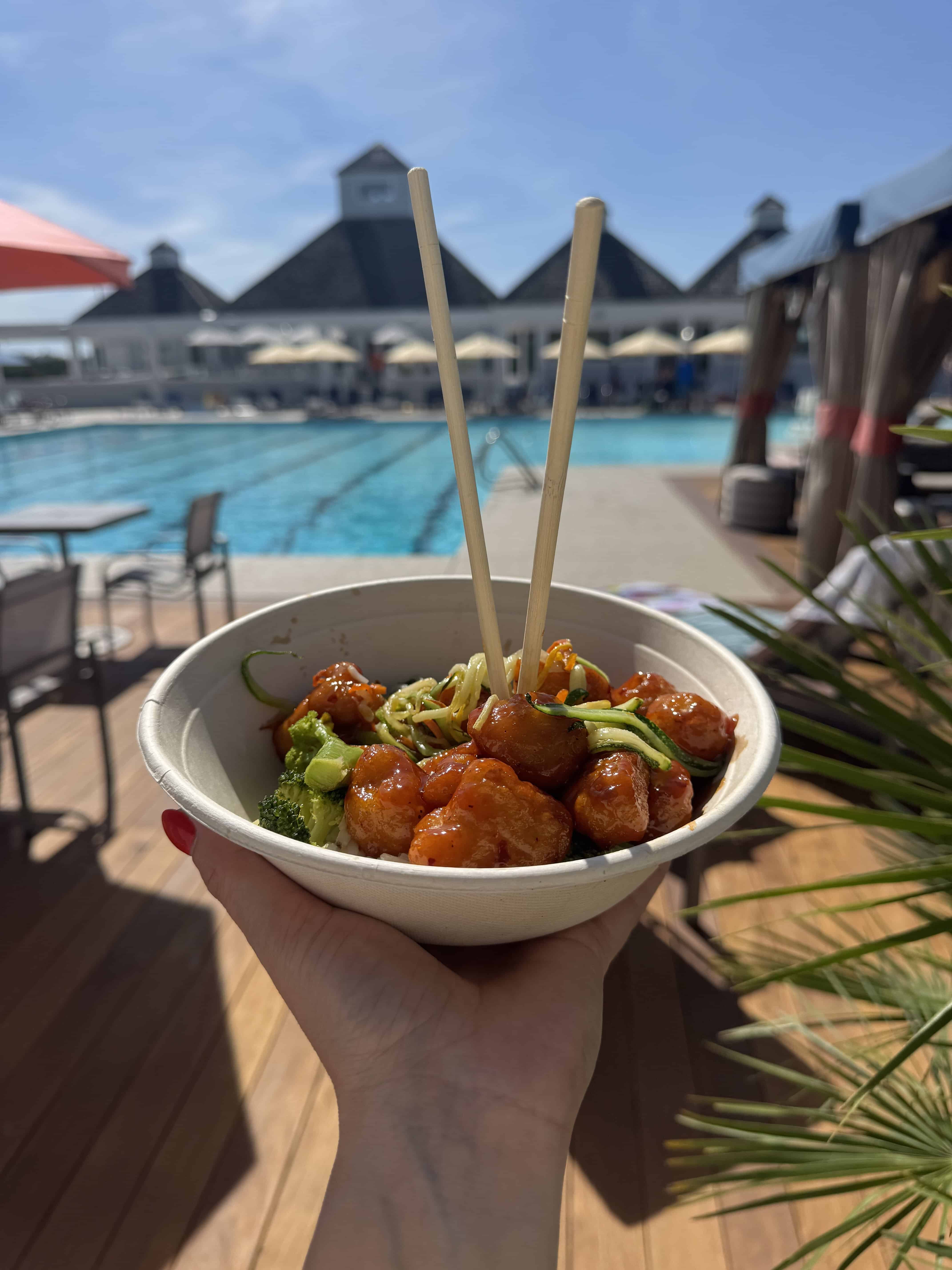 Poolside dining with Asian cuisine